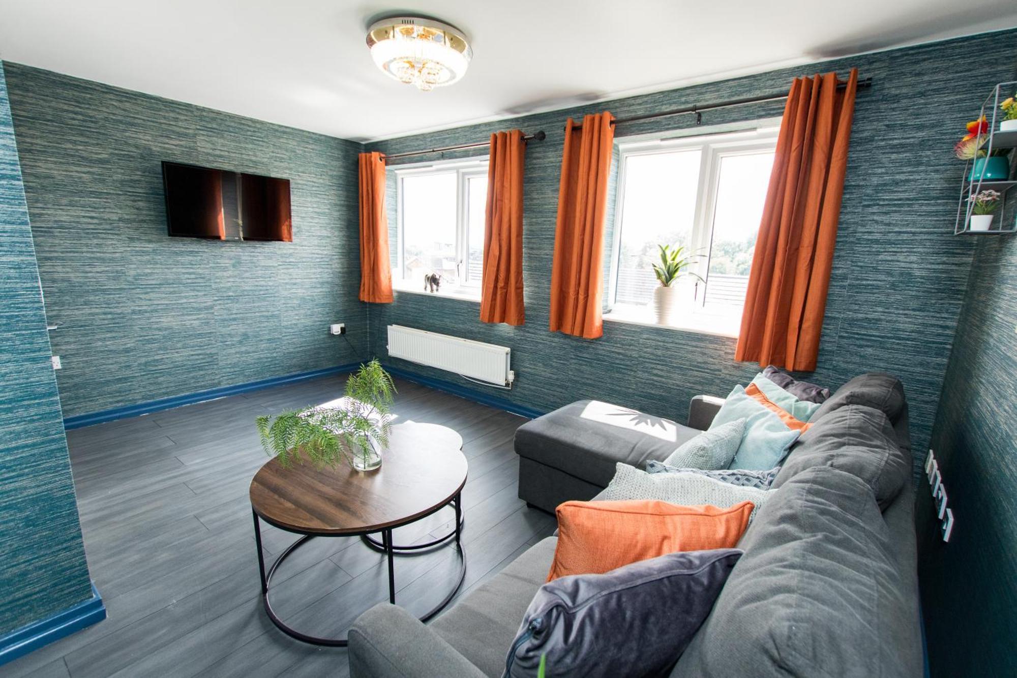 Free Parking 3 Bedroom House In Nottingham Bagian luar foto